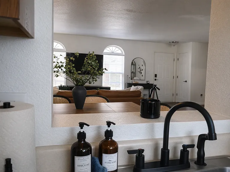 3025 Armory Dr — Photo 13