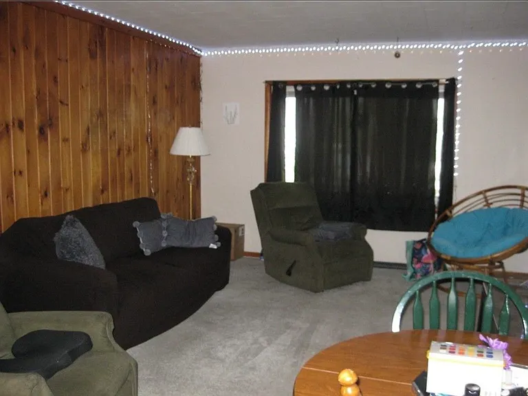 26 Teresa Pl — Photo 5