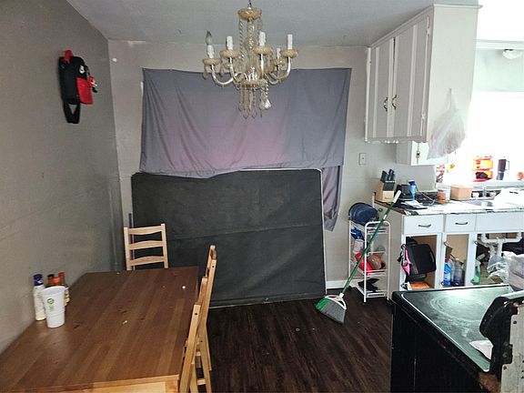 2nd image of 9210 Homewood Ln