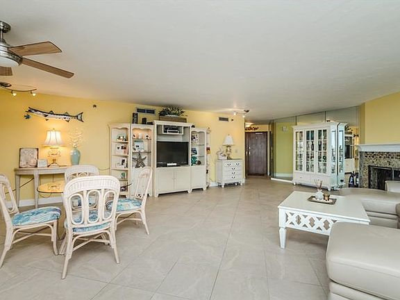 5th image of 1660 Gulf Blvd APT 1007