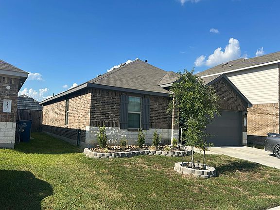 3rd image of 2315 Chaparrel Cliff Trl