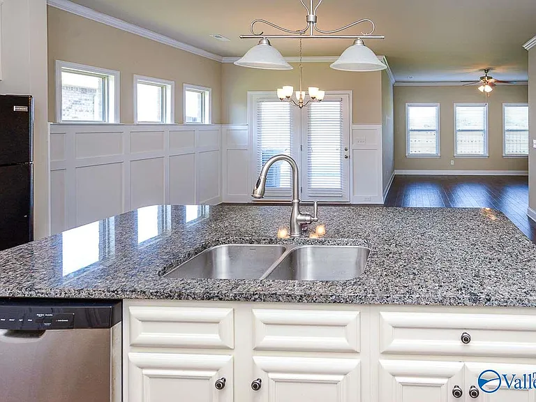 3031 Greenway Cir SE — Photo 12