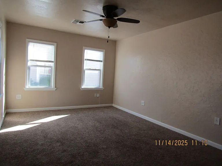 1206 NW Oak Ave — Photo 7