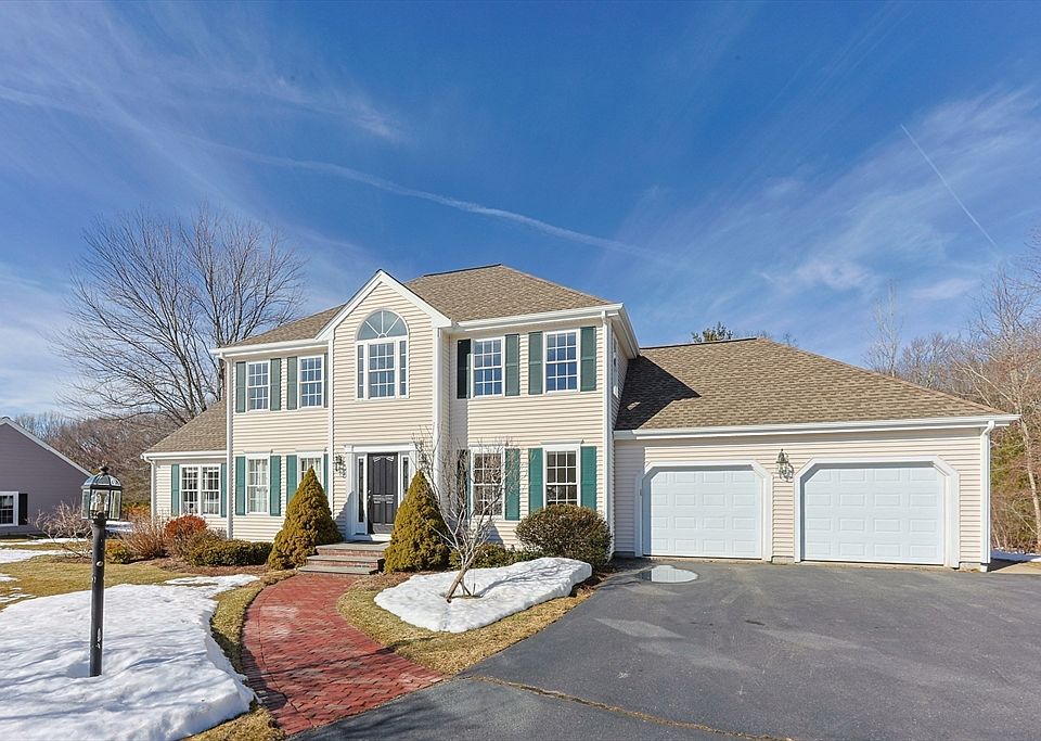 1st image of 24 Russet Hill Rd