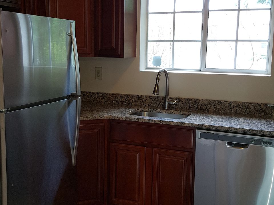 2nd image of 209 Frankle St