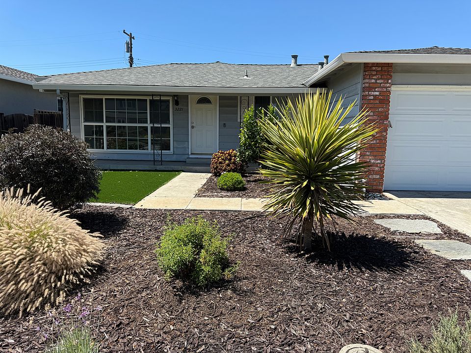 1st image of 3221 Loma Alta Dr