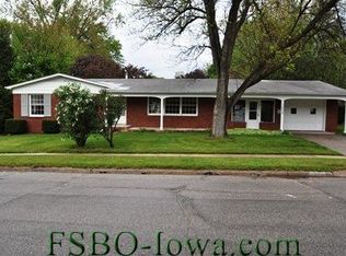 1508 Glendale Rd, Iowa City, IA 52245