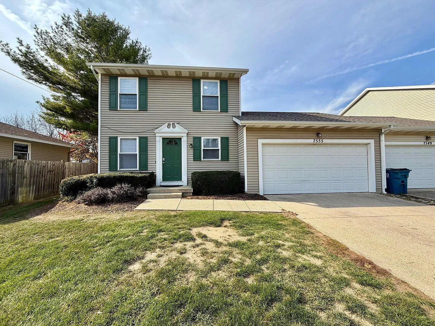 4 bed, 1.5 bath, $2,195 — Photo 2