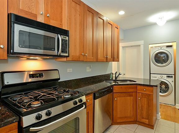 5th image of 4341 N Sacramento Ave APT 1a