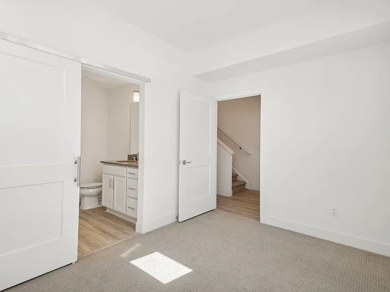 3601 Huron Townhomes — Photo 20