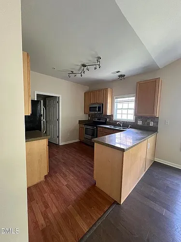 1221 Claret Ln Photo 1