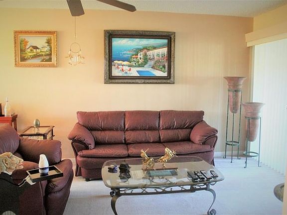 4th image of 1701 Pinehurst Rd APT 13C