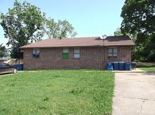 703 SE 4th St #A, Bentonville, AR 72712
