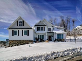 2 Clinton Aly, Monroe, NY 10950