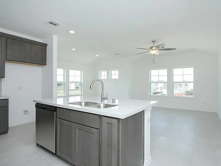3607 Crescent Moon Ct — Photo 5