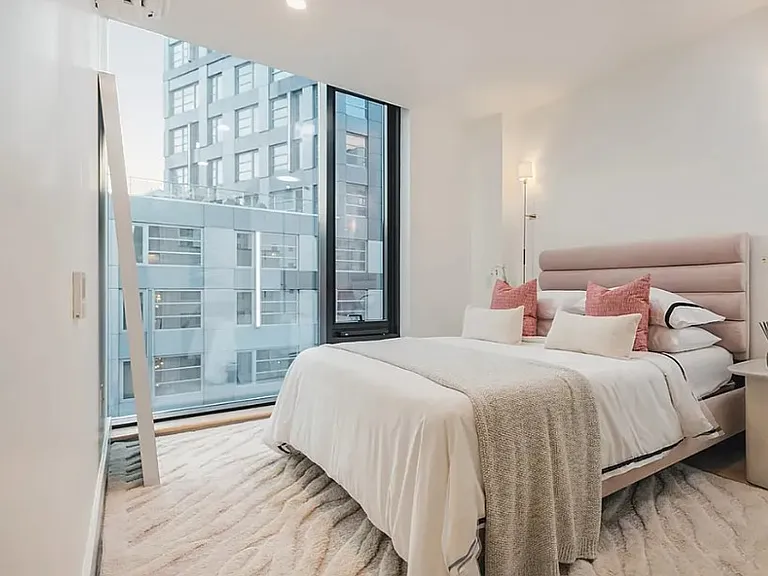 260 Gold St #801 — Photo 6