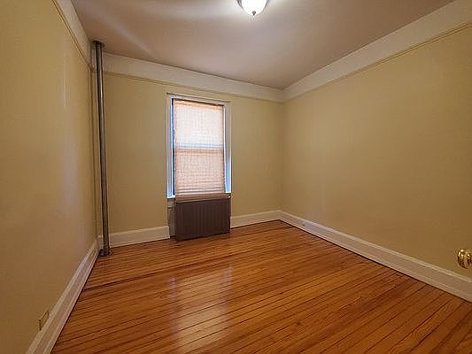 5th image of 3342 29th St APT 1F