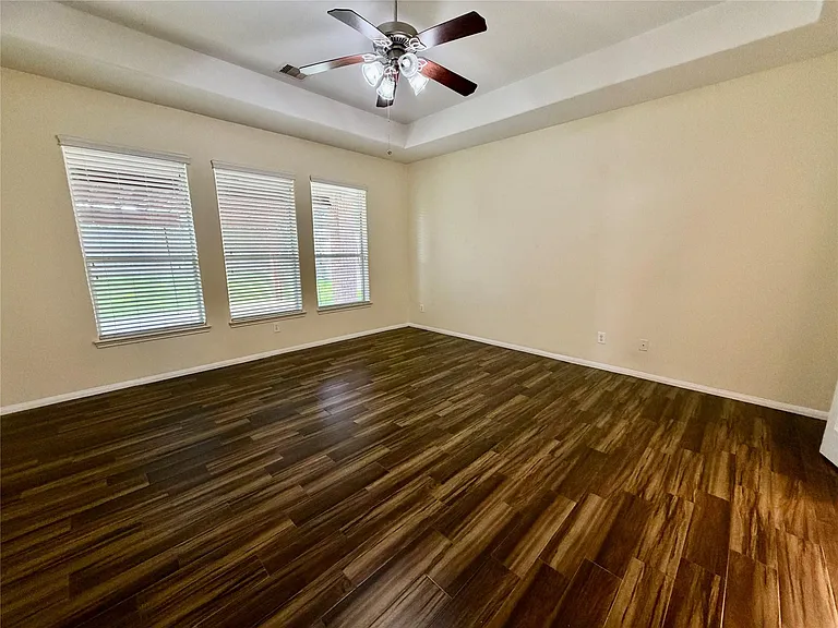 25206 Auburn Terrace Dr — Photo 16