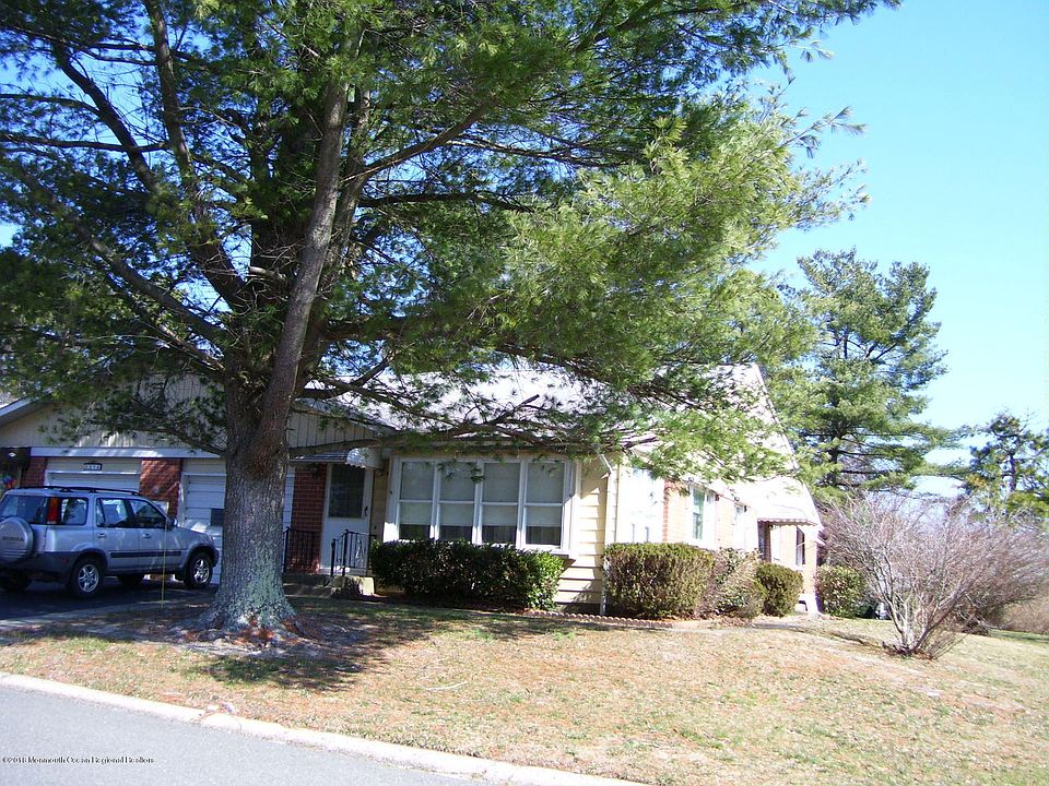 1st image of 21 Salem Drive #B