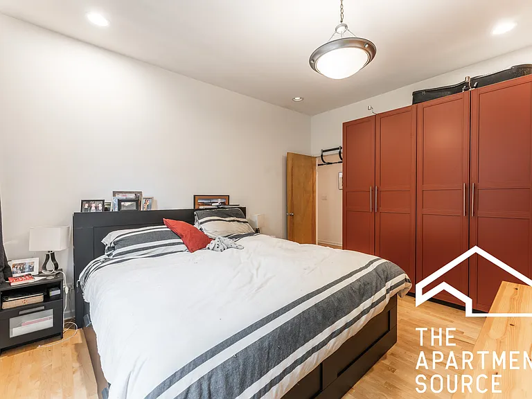 1407 N Wicker Park Ave #2 — Photo 8