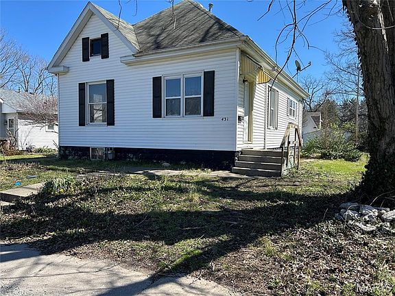 2nd image of 431 Sumner St