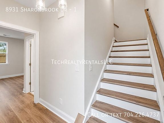 3rd image of 8931 Sharonbrook Dr #1