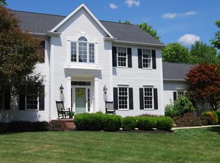 1447 Hunting Hollow Dr, Hudson, OH