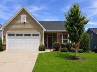 5 Pequot Dr, Greenville, SC 29607