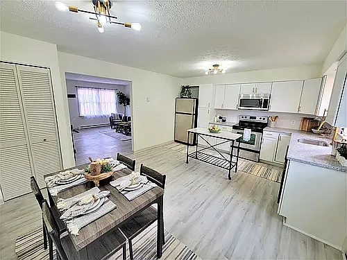 303 Gray Ave — Photo 6