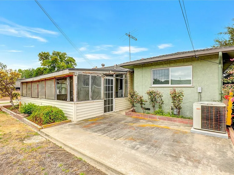 13002 Olympia Way — Photo 31