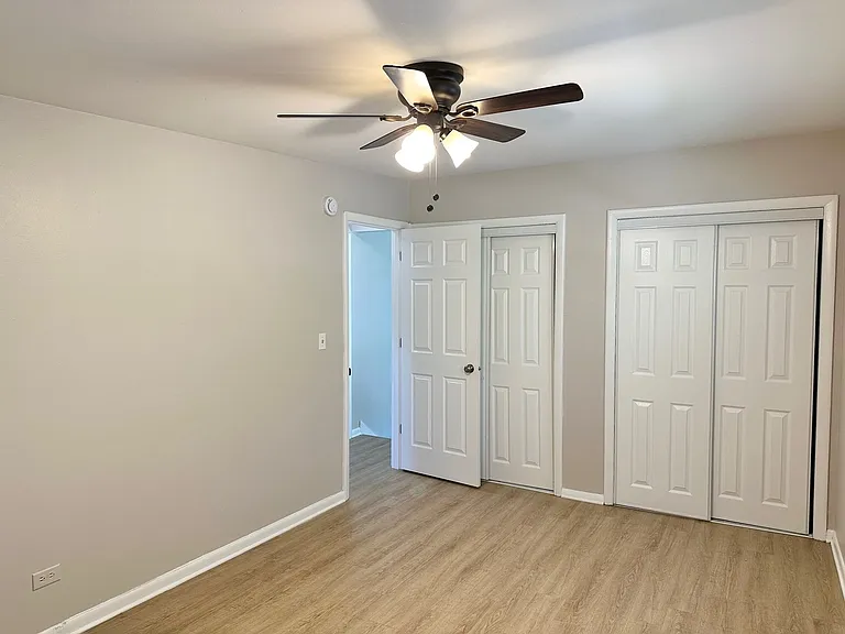 525 Ryan Ln #B — Photo 11