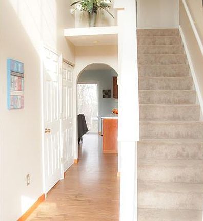 3rd image of 126 Lilac Ct