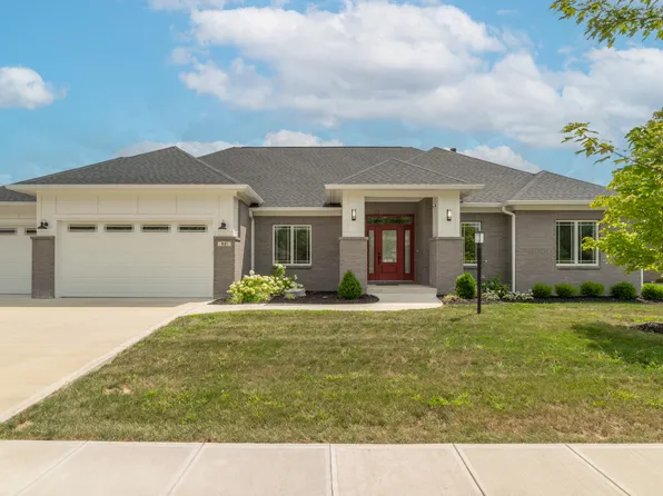 921 Justine Cir E, Indianapolis, IN 46234