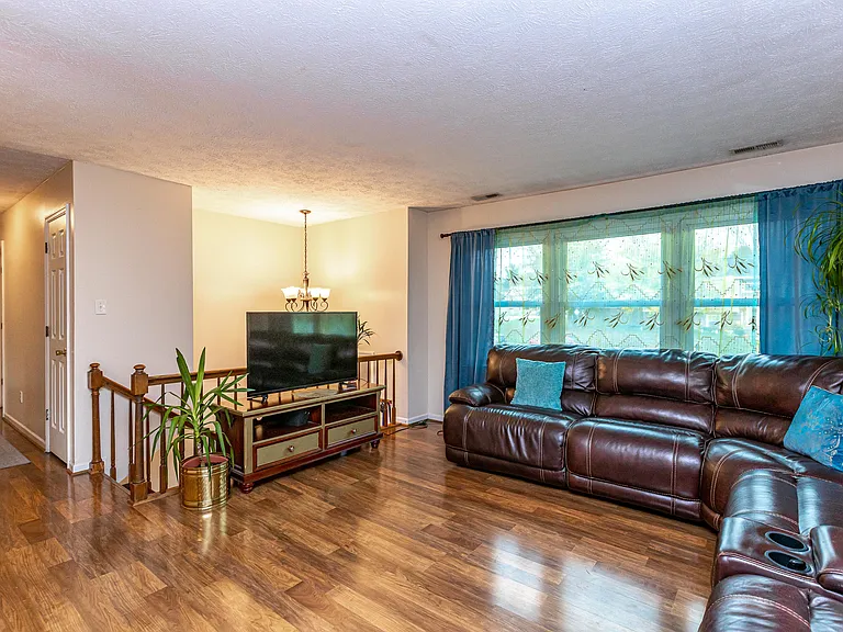 3008 Tuscaloosa Ln — Photo 4