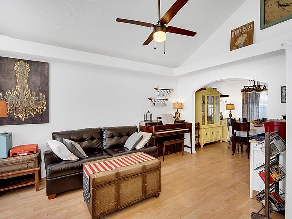 5th image of 12187 Saint Lucia Dr