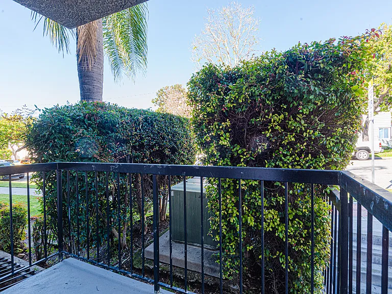 CYPRESS CONDOMINIUMS — Photo 17