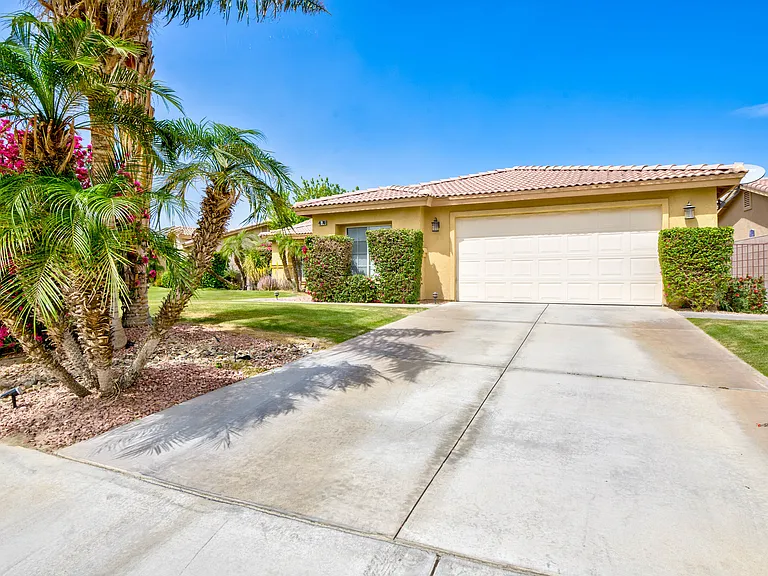 45740 Coldbrook Ln — Photo 33