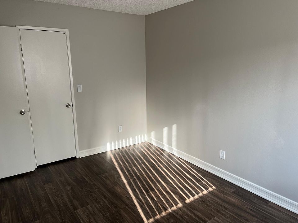 2nd image of 933 Peach Ave APT 33