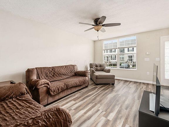 2nd image of 301 Shadbush Dr