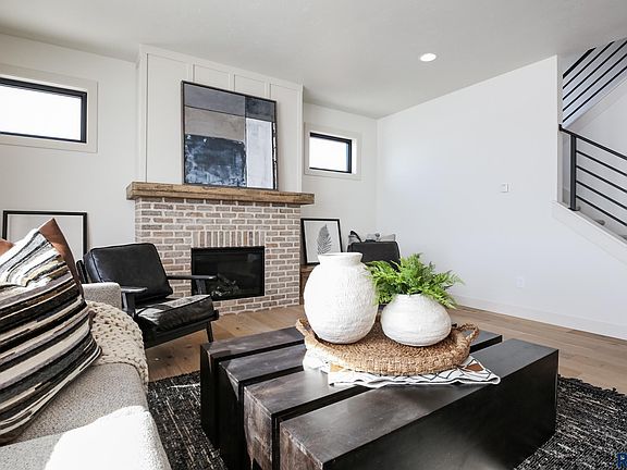 5th image of 5605 E Canter Ridge Cir