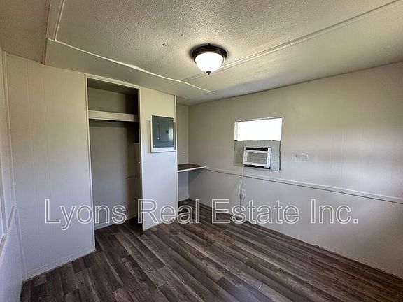 5th image of 8086 Heck Dr #8