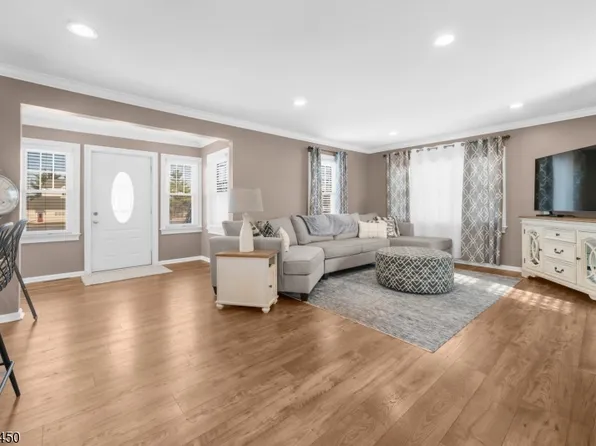 142 Voorhees Corner Rd, Raritan Twp., NJ 08822