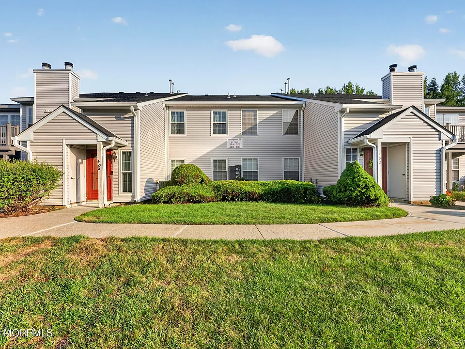 398 Hampton Pl