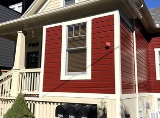2161 NW Everett St, Portland, OR 97210