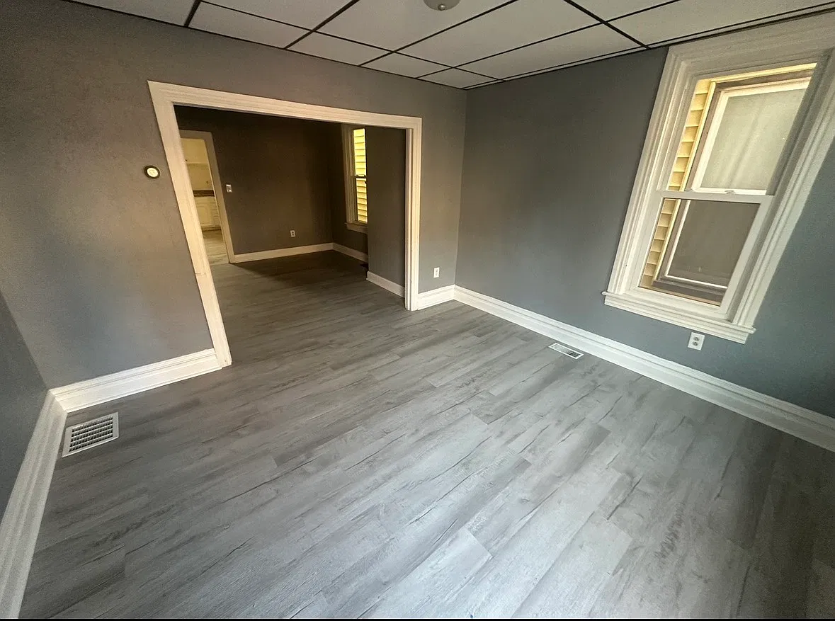 2 bed, 1100 sqft, $1,350 — Photo 2