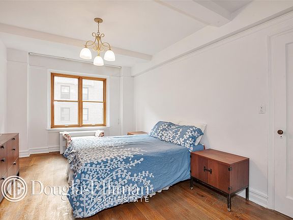 5th image of 7 E 85th St APT 6B