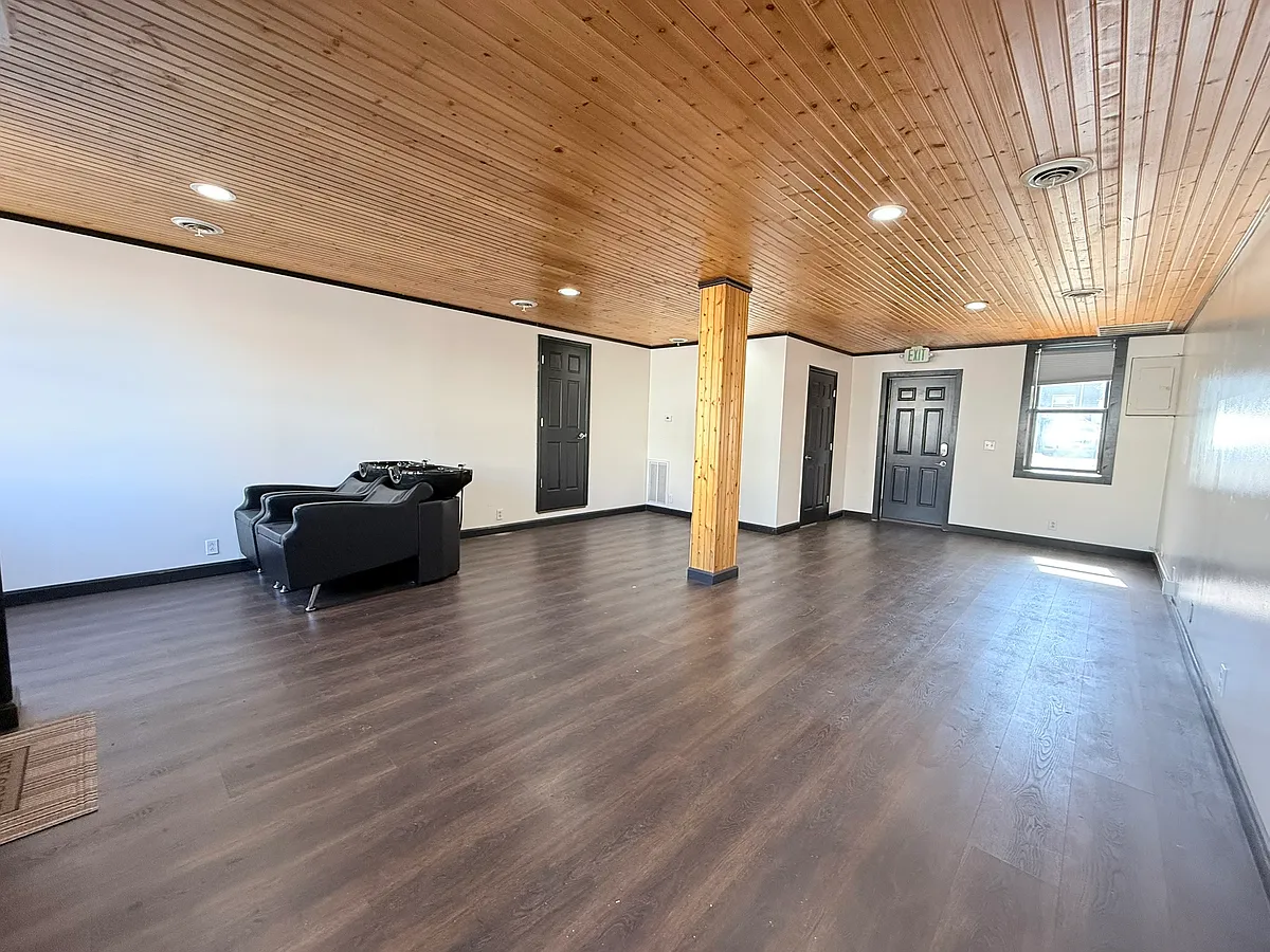 Building Photo - 110 S Smith St #A