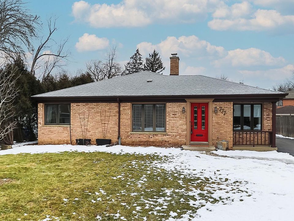 1st image of 777 Llewellyn Ave