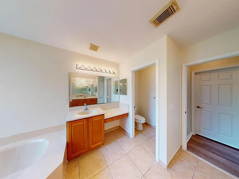 6786 Aliso Ave — Photo 22