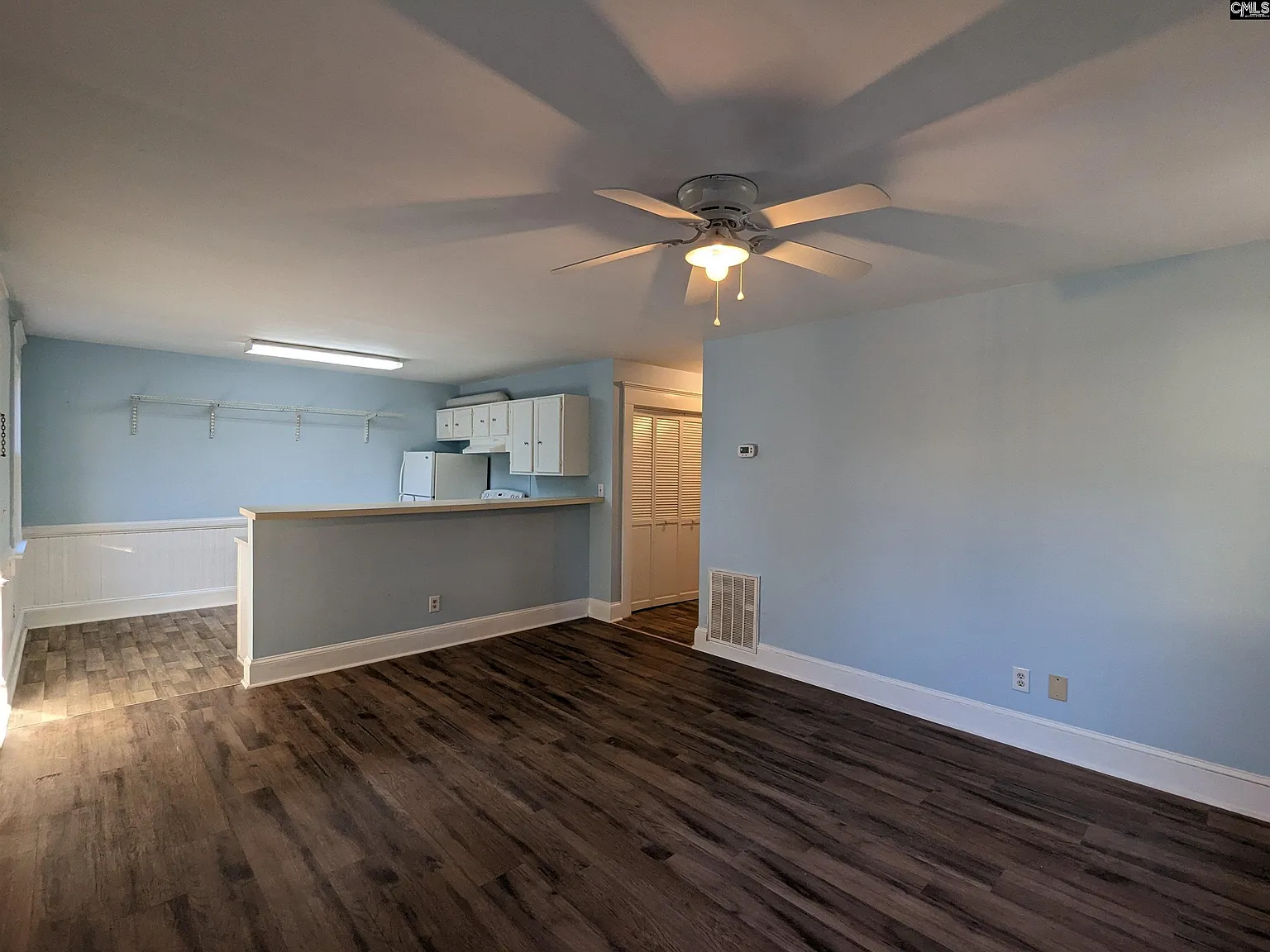 2 bed, 800 sqft, $1,400 — Photo 4